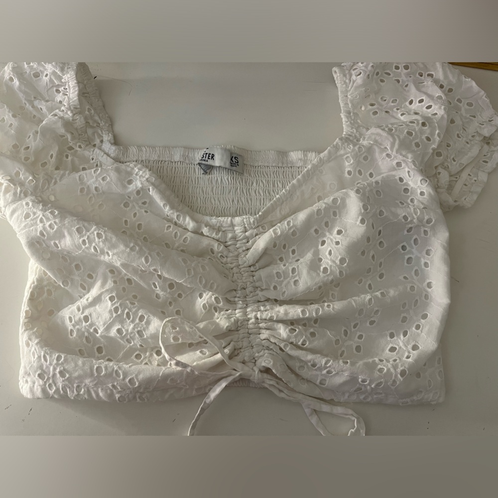 hollister crop top